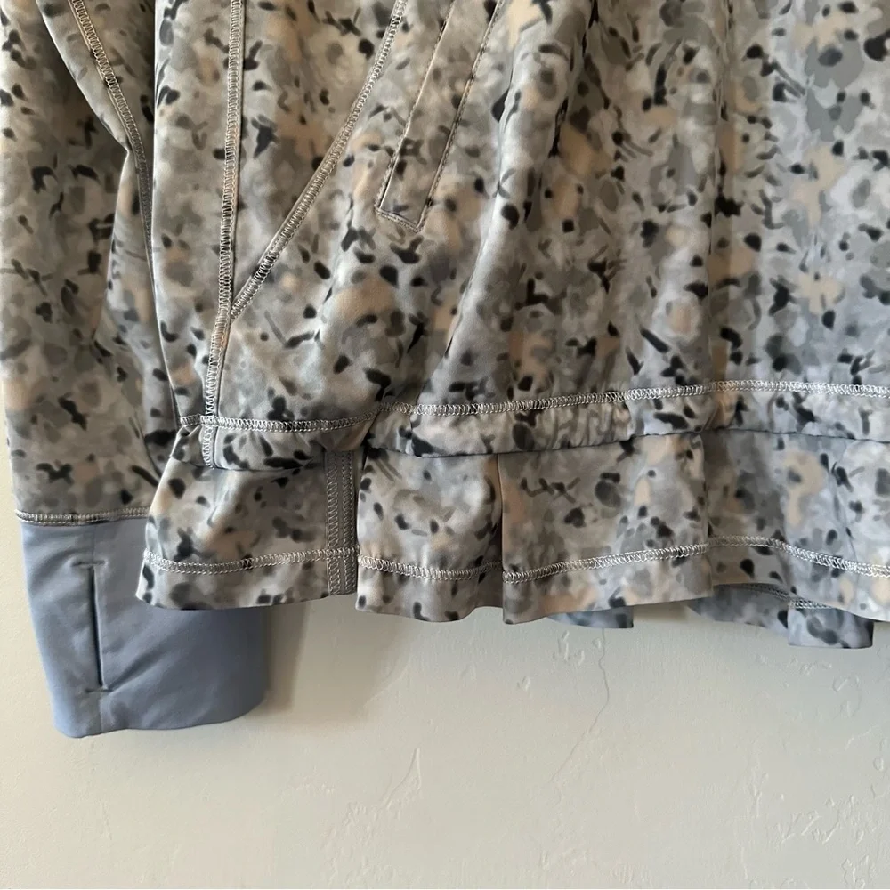Lululemon Lightened Up Pullover Ambient Grey